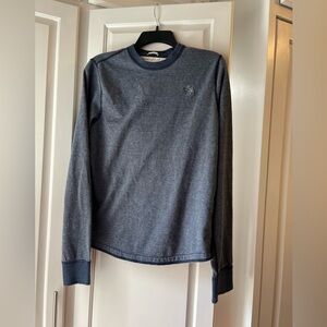 Abercrombie and Fitch Muscle Long Sleeve T-Shirt. Size M